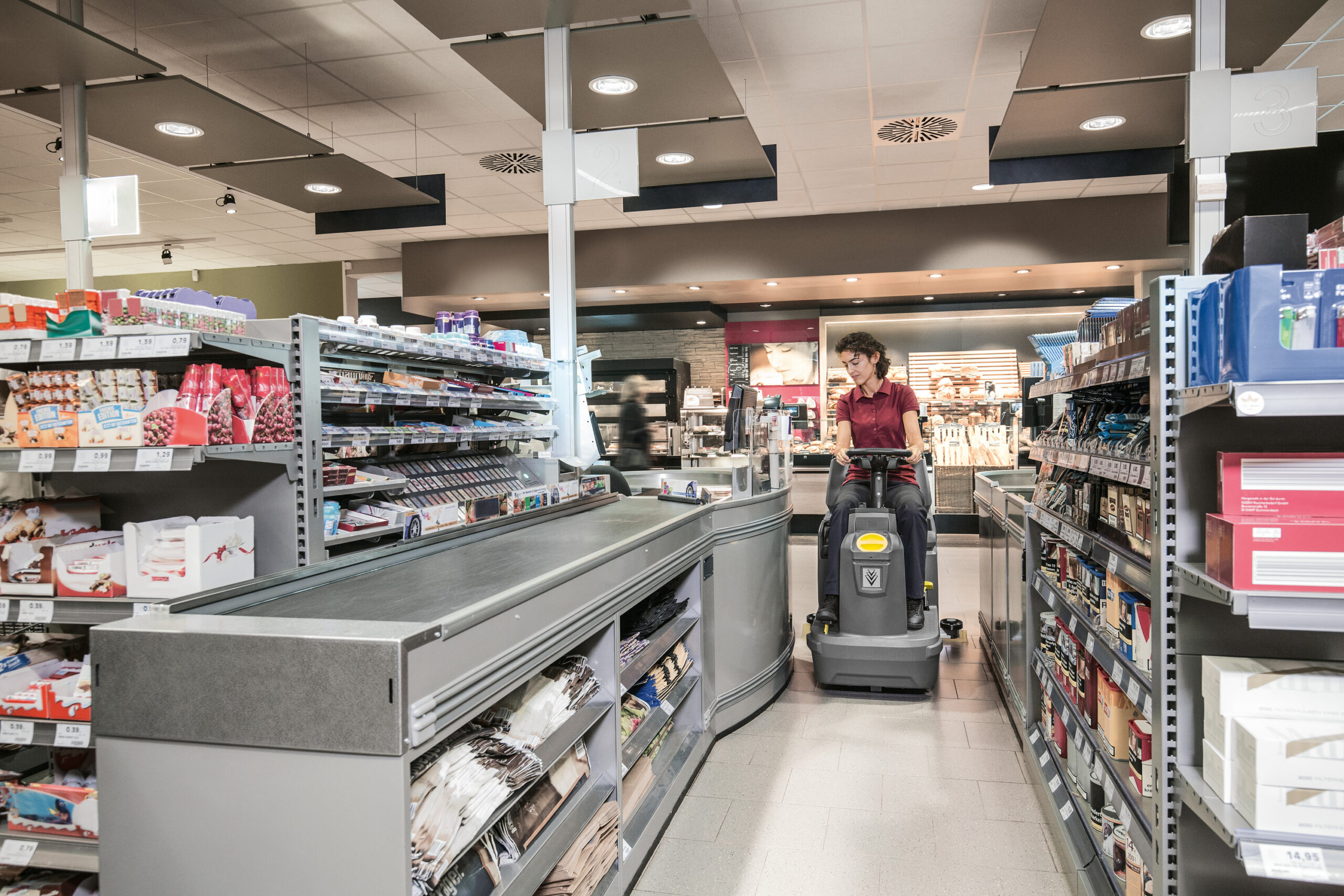 BD_50_70_R_classic_supermarket_app_2_CI15_2000x3000px_3000x2000px Kärcher Scheuersaugmaschine BD 50/70 R Bp Back Classic*