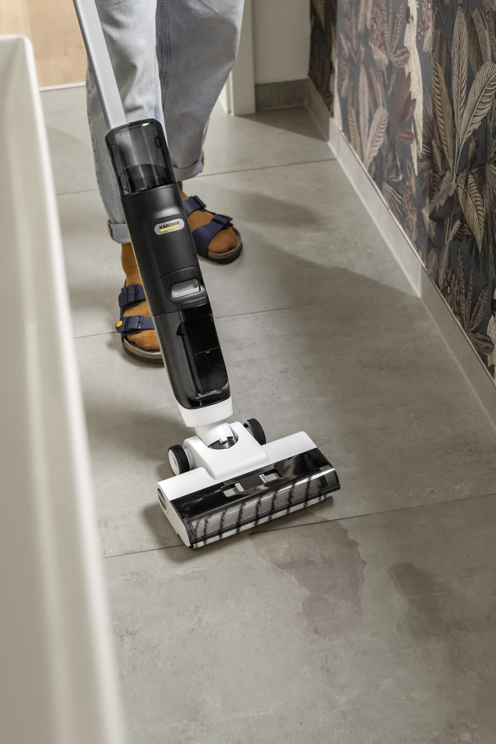 31801859-00d4-45dd-9a3d-9f9c4eae69d5